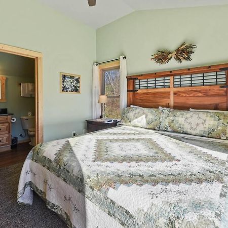 Walnut Ridge Cabin. Sleeps 7-11! Hot Tub, Pool Table, Minutes To Downtown Gatlinburg! Buitenkant foto