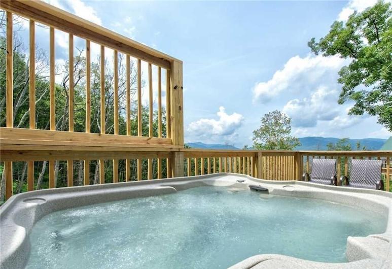 Walnut Ridge Cabin. Sleeps 7-11! Hot Tub, Pool Table, Minutes To Downtown Gatlinburg! Buitenkant foto